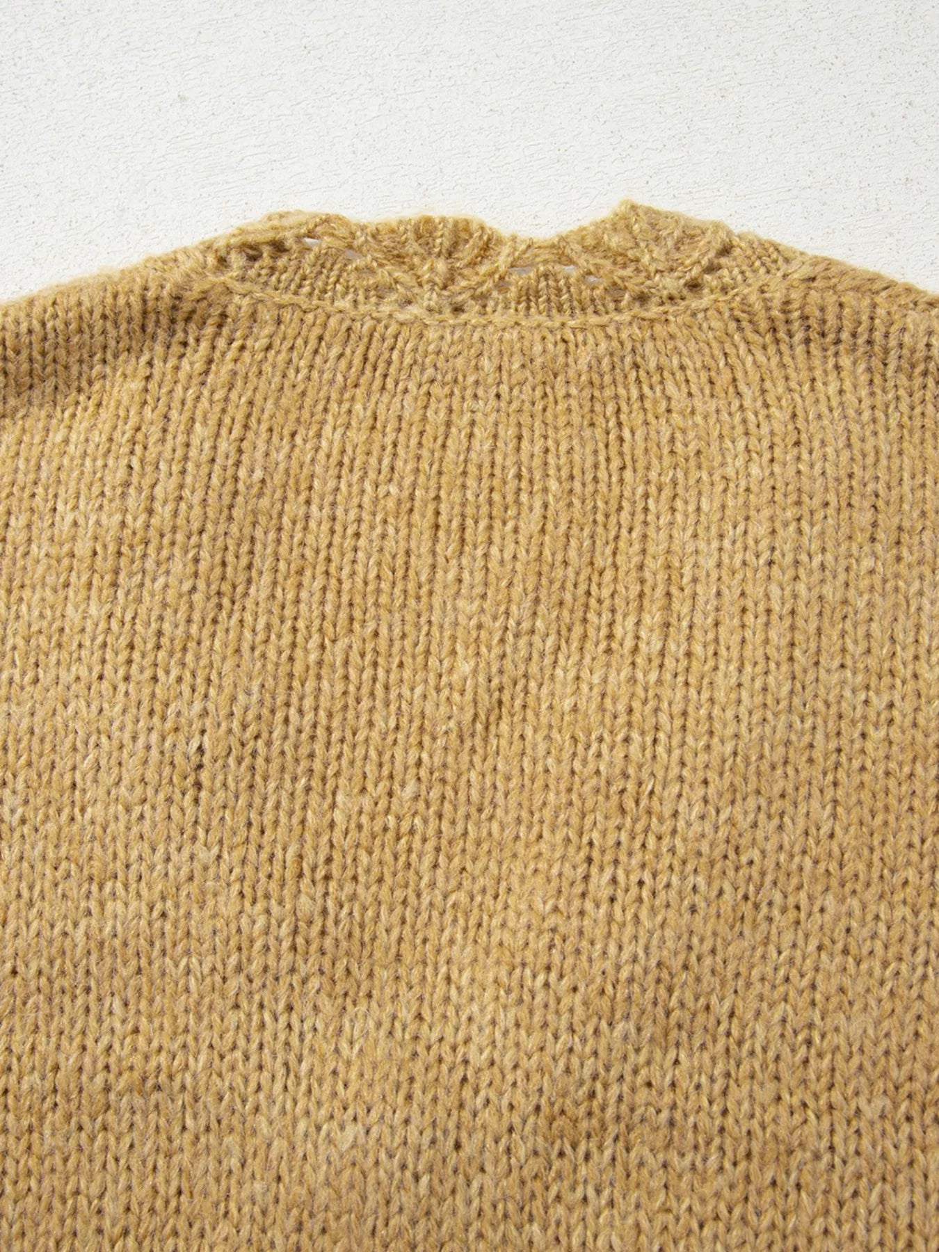 Women Lantern Sleeve Scallop V Neck Buttoned Front Cardigan Sweater