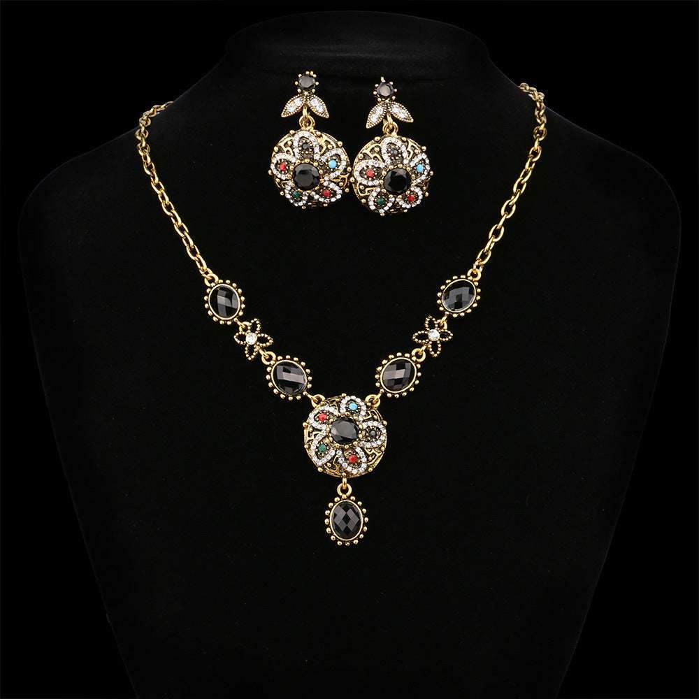 Vintage necklace earrings jewelry set