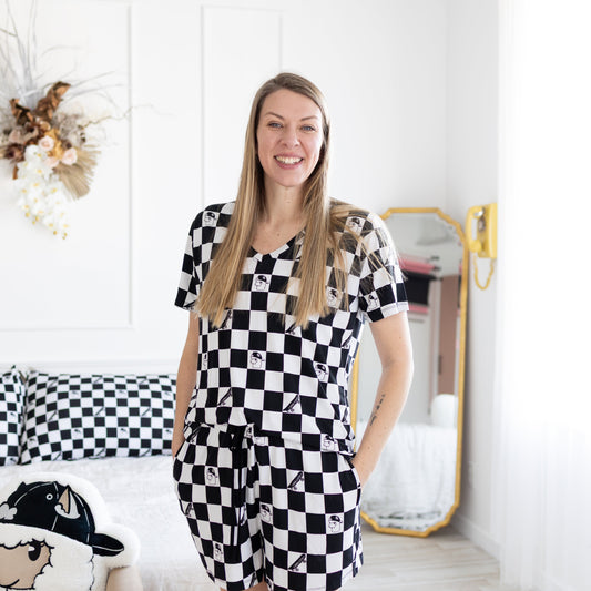 Checkered Llamas Women's 2pc Pajamas