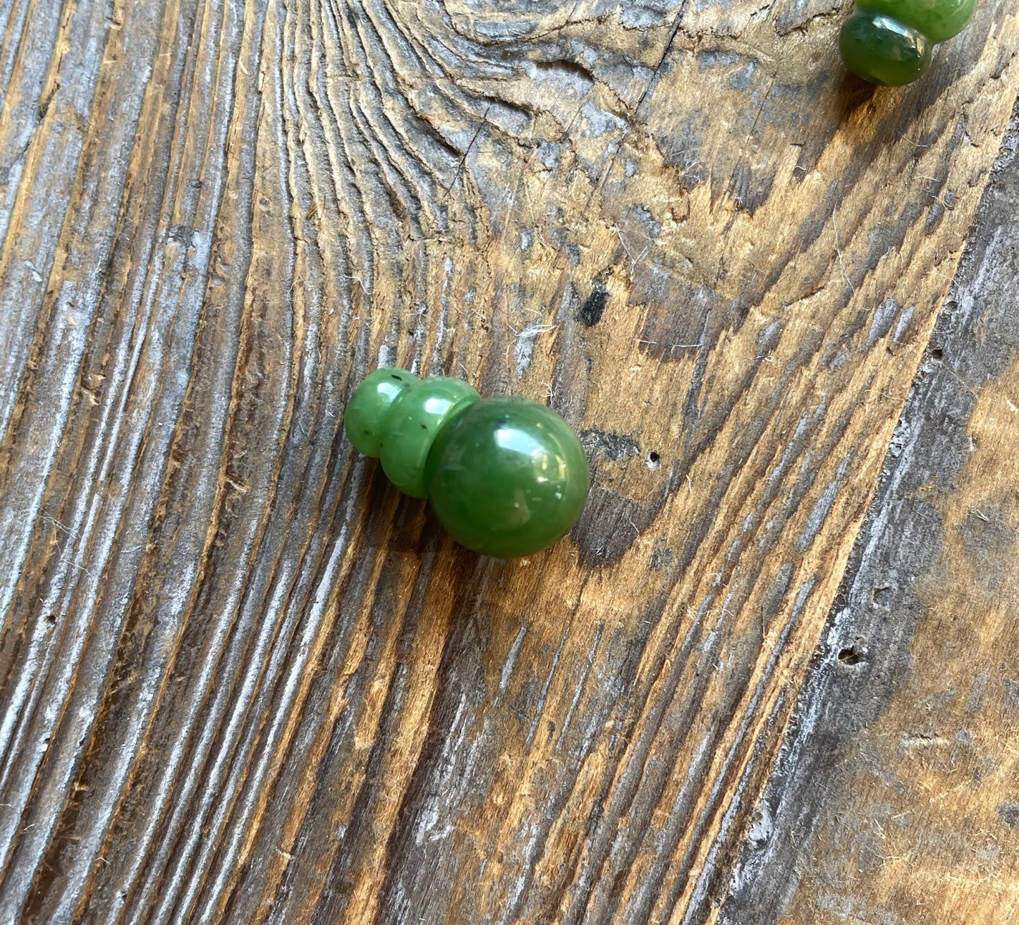 A Grade 10mm Canadian Jade Bead Guru Bead and 3 hole bead - Sold as a Set or Individually