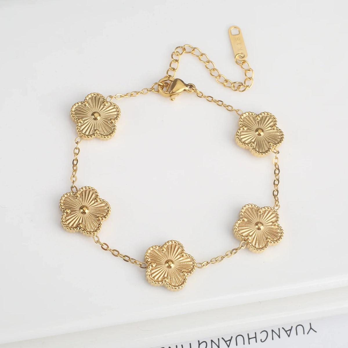 Hot Sale Black/Gold Stainless Steel Laser Five-Leaf Flower Charm Bracelet Personalized For Man Woman Classic Clover Jewelry