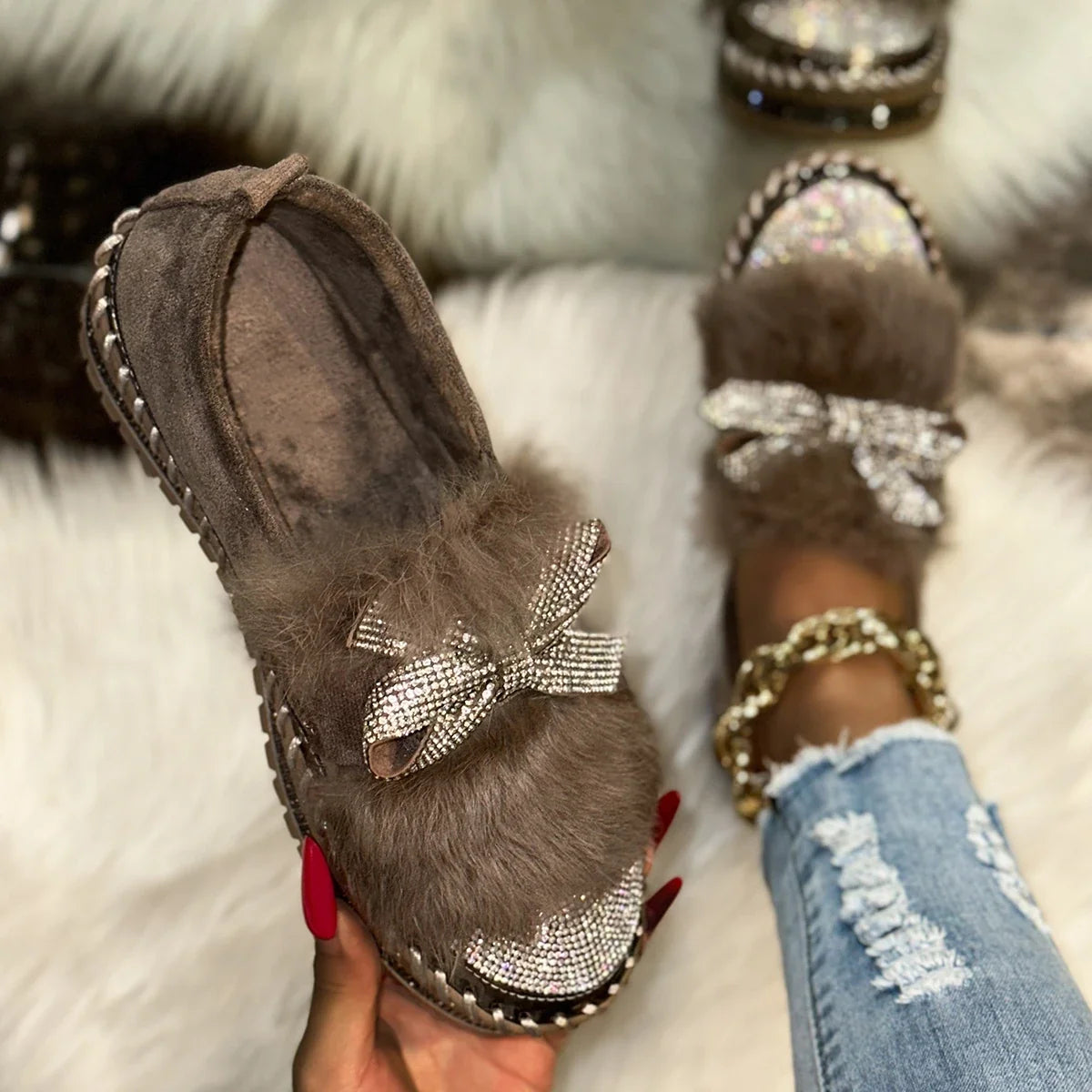 Trend Women Sneakers Furry Crystal Bow Women Casual Shoes Flat Platform Loafers Short Plush Warm Autumn Winter Sneakers Woman