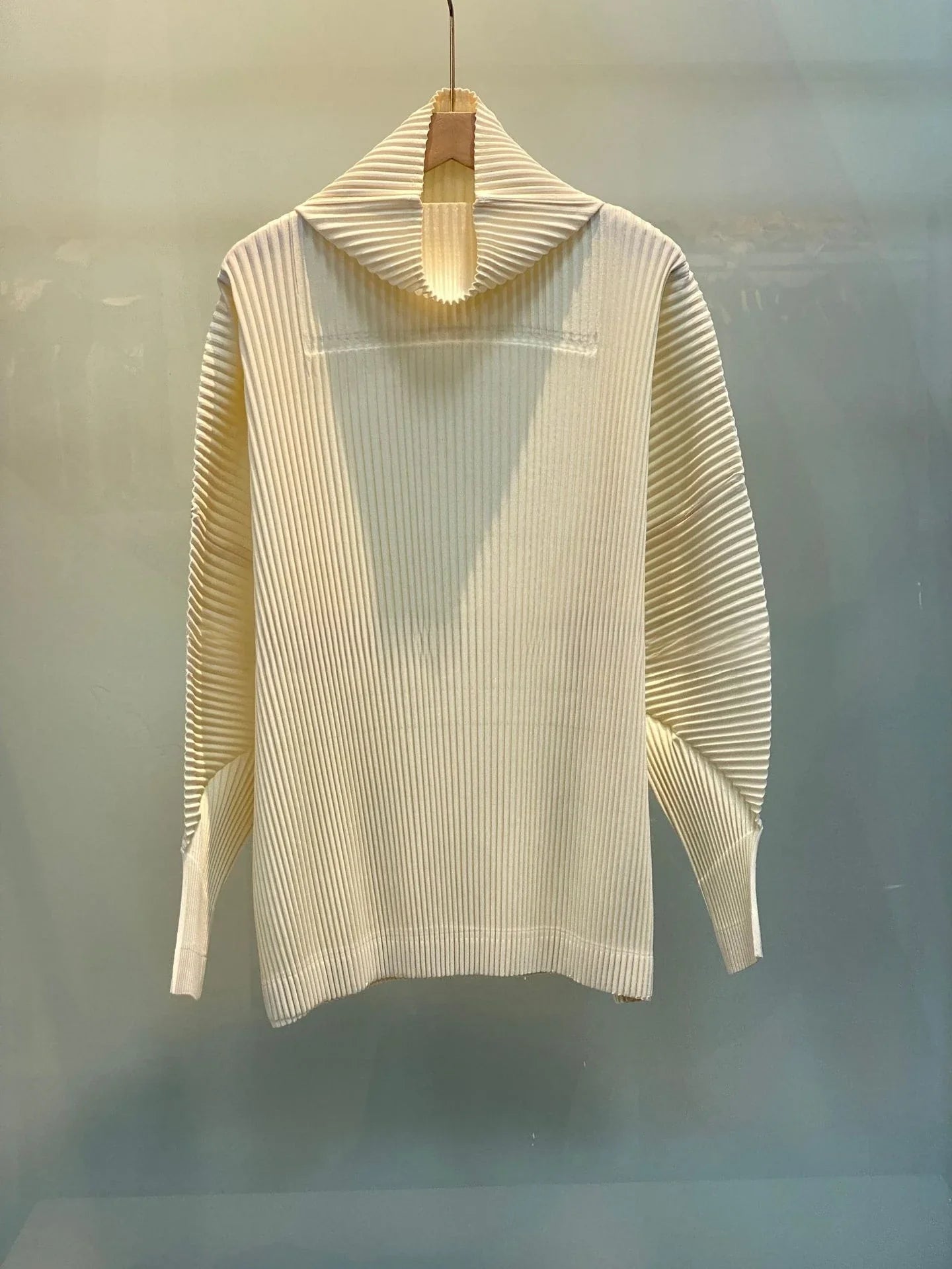 Miyake Pleated Sweatshirt Pit Stripe Zipper Standing Collar Jacket Women 2025 New Casual Pullover Hundred Pleat Skinny Tops