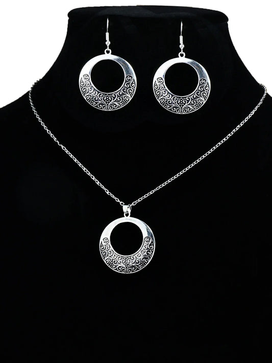 Vintage Ethnic Style Silver Pendant Earrings Necklace Set Round Ring Simple Carved Women's Style Earrings Necklace Combination
