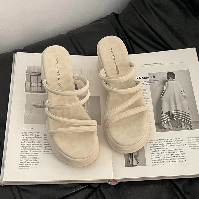 Summer Platform Heel Women Slippers Fashion Open Toe Narrow Band Slide Ladies Elegant Street Style Shoes Fashion Sandals Slides