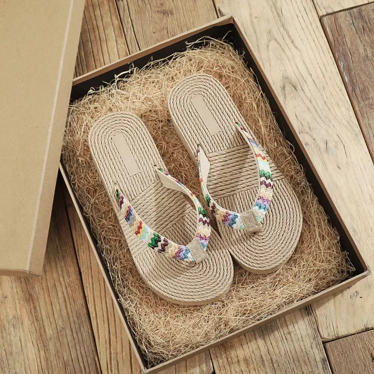 2026 Summer Hot Sale Women's Fashionable Raffia College-Style Vacation Beach Flat Flip-Flops Plus Szie 42
