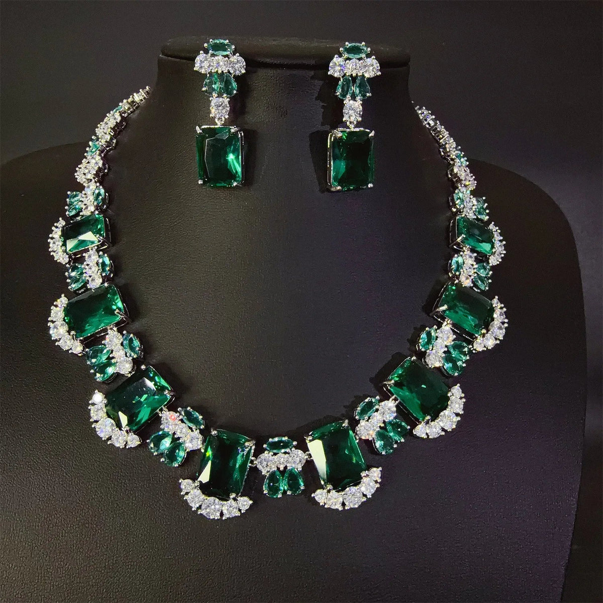 Popular twinkle square sliver color necklace earrings women dress decoration light luxury jewelry wedding Nigerian gift M-902