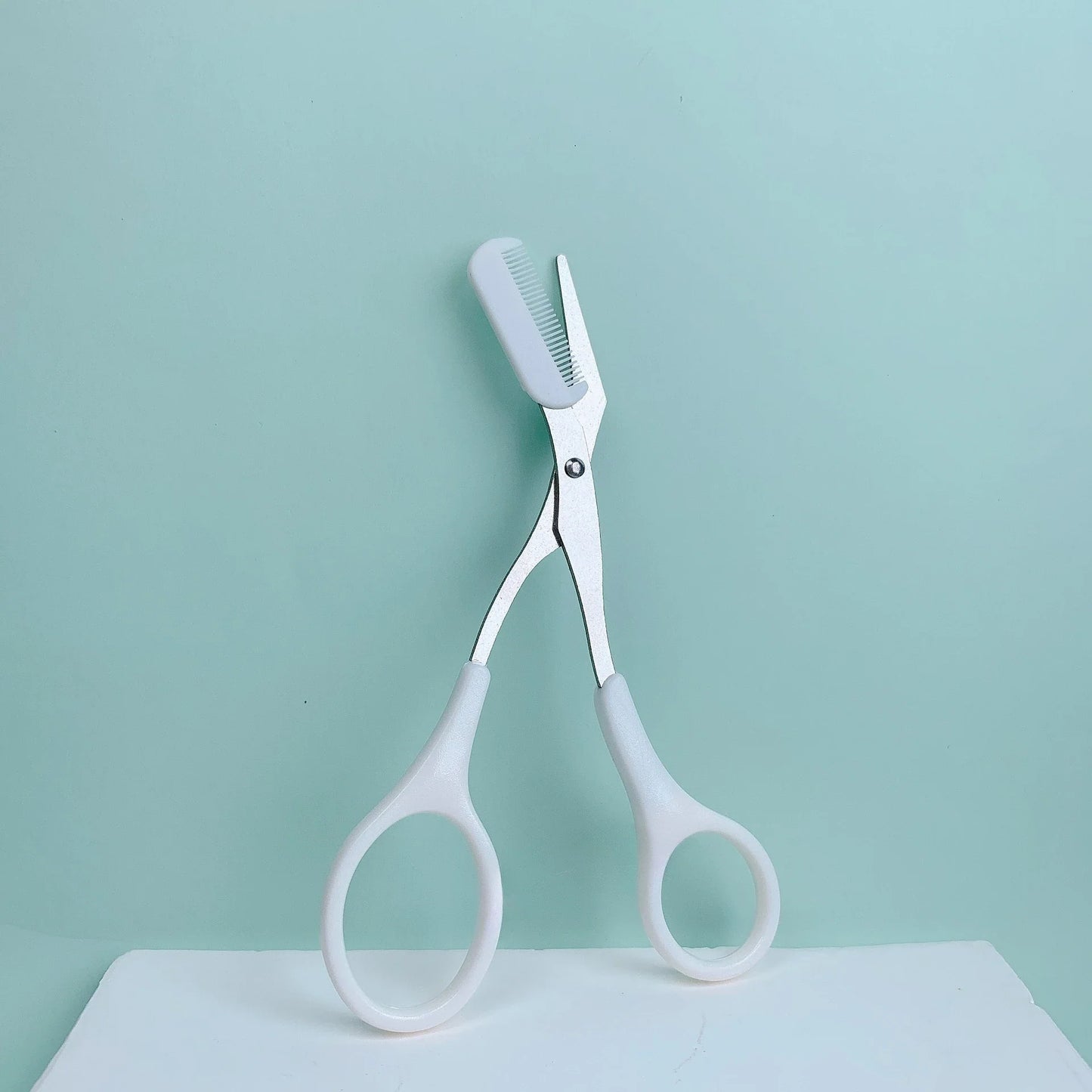 Eyebrow Razor Scissor Stainless Steel Safe Anti-scratch Trimmer for Beginners Crescent Sharp Beauty Tool Multi-color