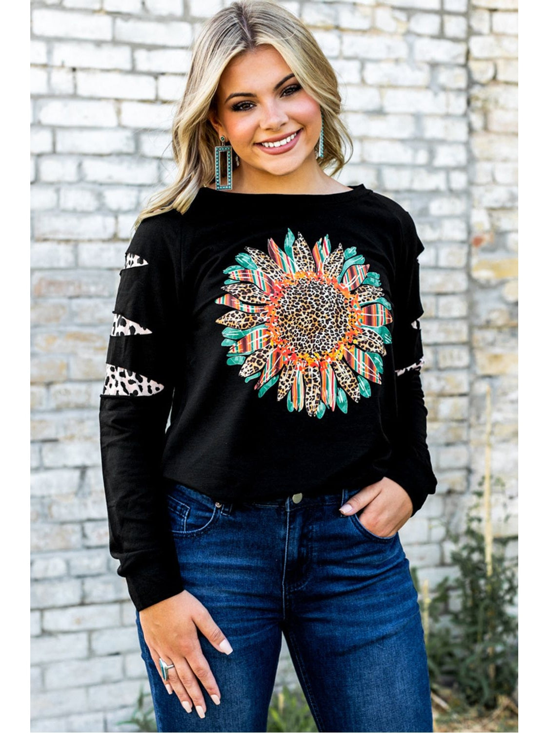 Women Graphic Leopard Patch Sweatshirt