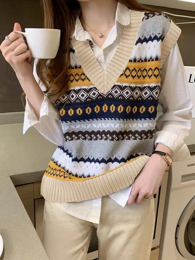 Retro V-neck Rhombus Vest Women's Knitted Jacquard Sleeveless Sweater