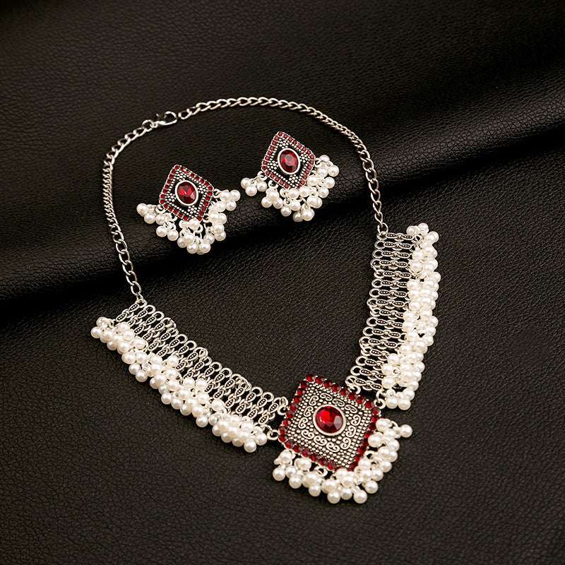 Women's Vintage Moonstone Necklace Pearl Earrings Set