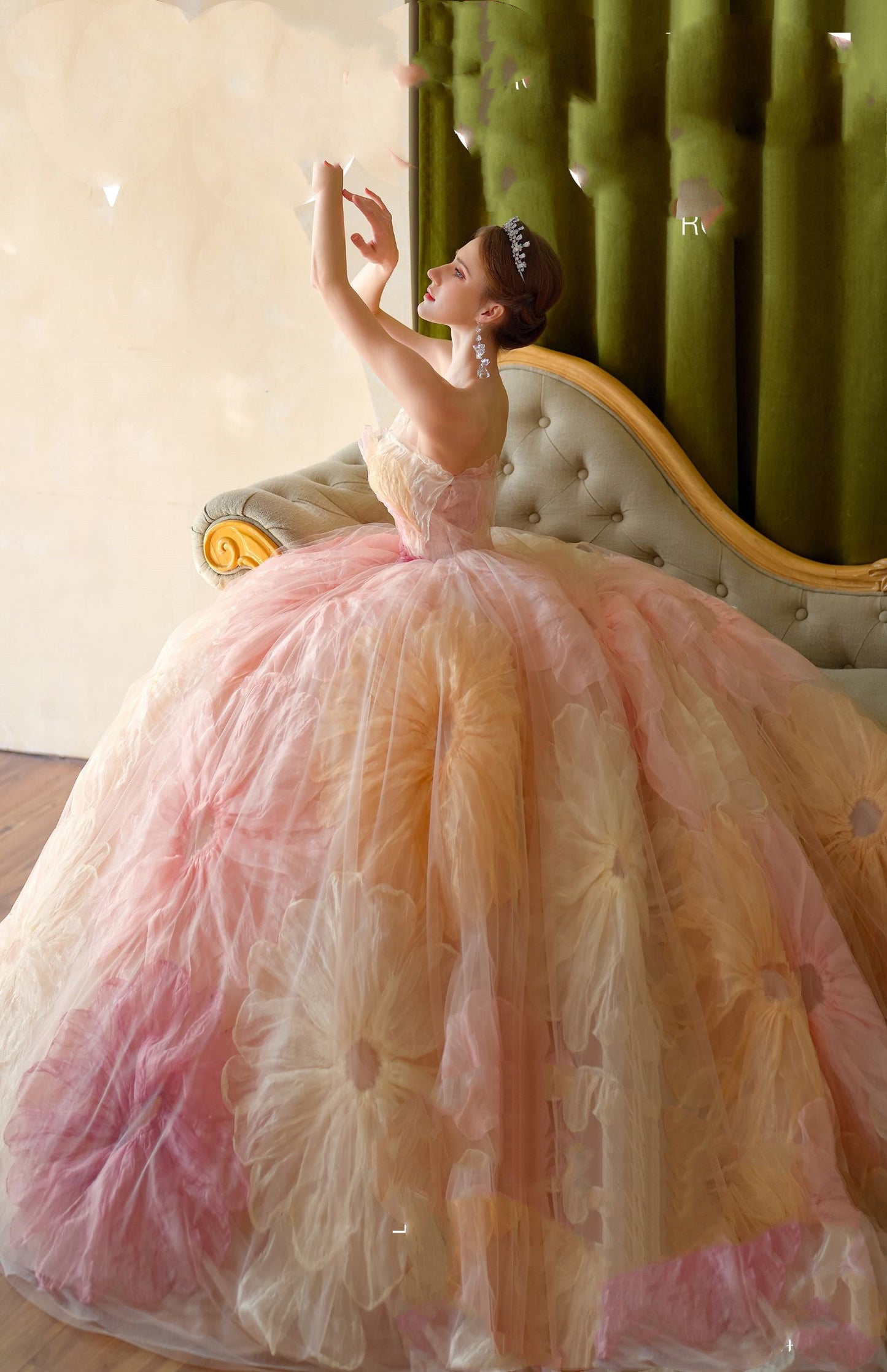 Wedding Dress Skirt Train Bride Performance Art