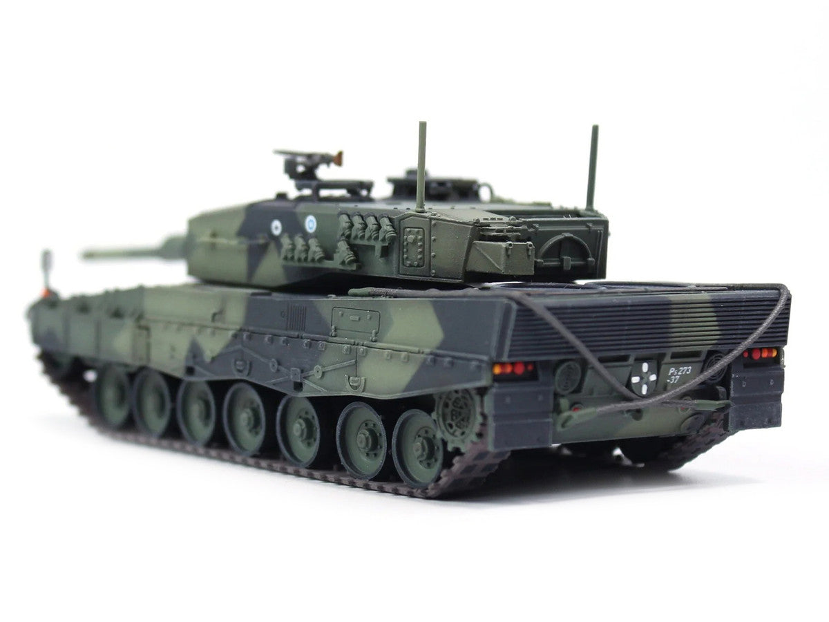 Leopard 2A4 Main Battle Tank "Finland" Finnish Army "Armor Premium" Series 1/72 Diecast Model by Panzerkampf