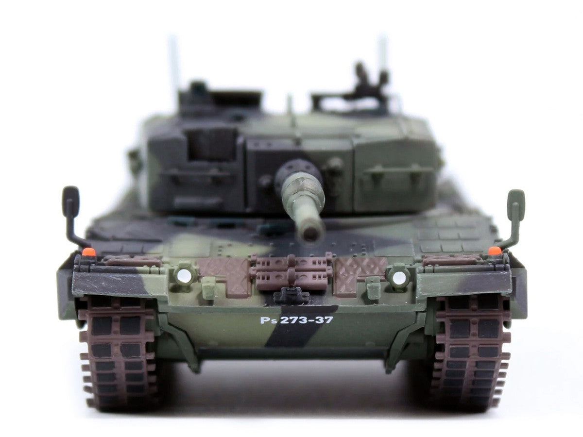 Leopard 2A4 Main Battle Tank "Finland" Finnish Army "Armor Premium" Series 1/72 Diecast Model by Panzerkampf
