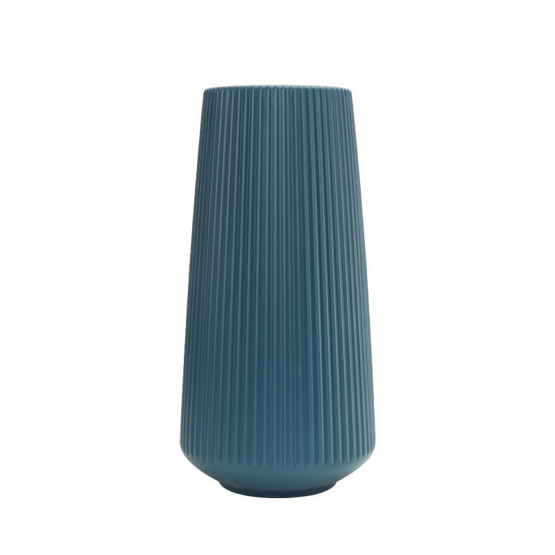 Simple plastic vase