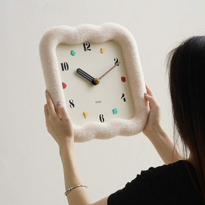 Punch-free Modern Simple Home Creative Wall Clock