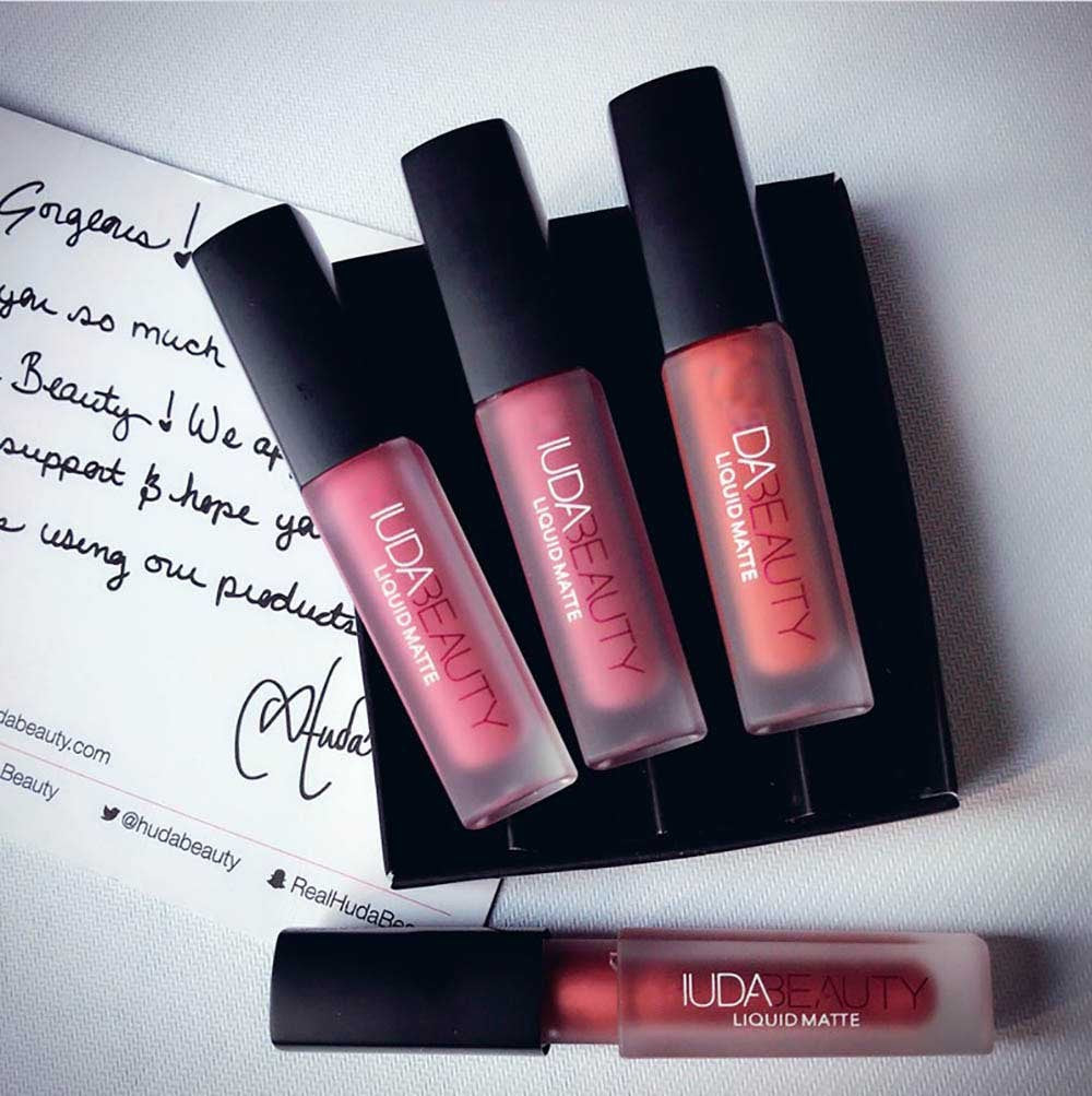 4-Piece Mini Lip Glaze Set - Vitamin-Enriched Shiny Lip Gloss Collection for Daily Wear