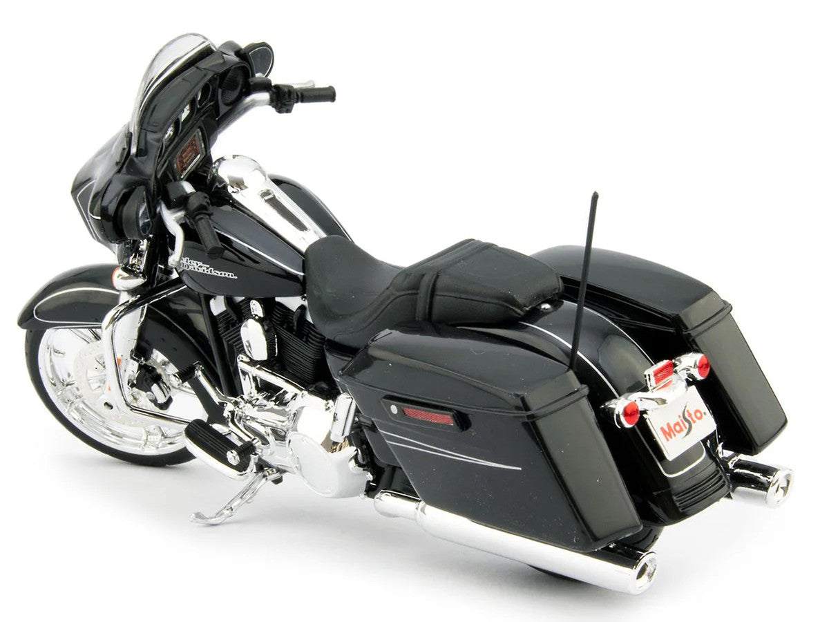 2015 Harley-Davidson Street Glide Special Black 1/12 Diecast Motorcycle Model by Maisto