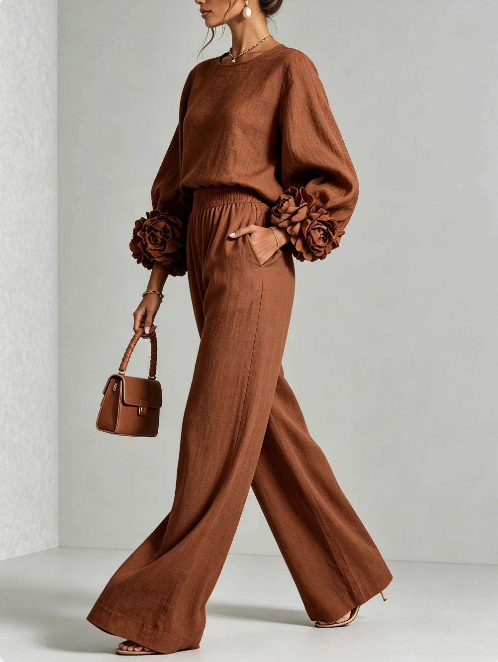 2026 New Beige European And American Style Floral Cuff Top And Wide Leg Pants Set
