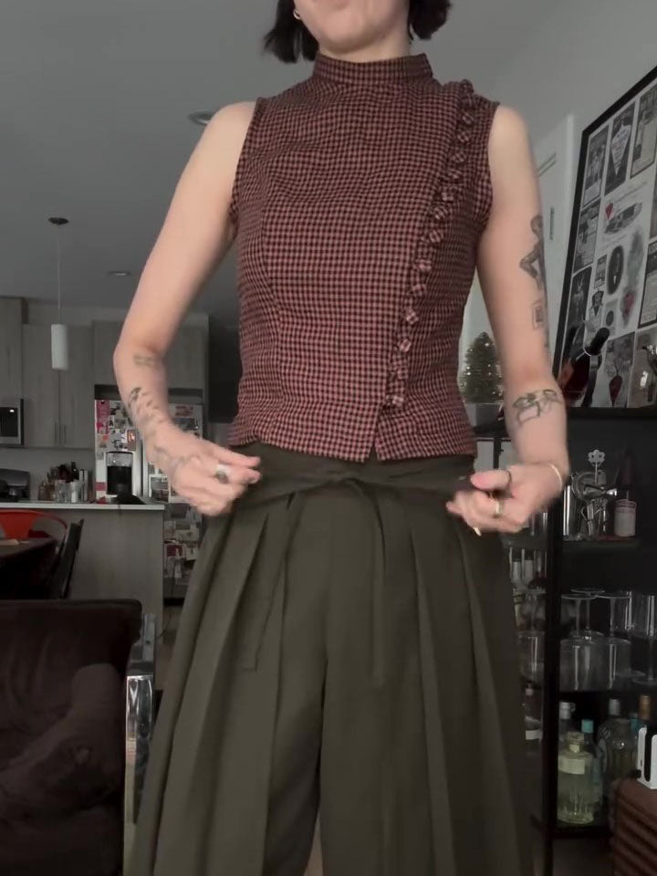 Red Black Gingham Turtleneck Sleeveless Side Ruffle Crop Top