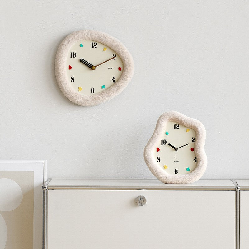 Punch-free Modern Simple Home Creative Wall Clock