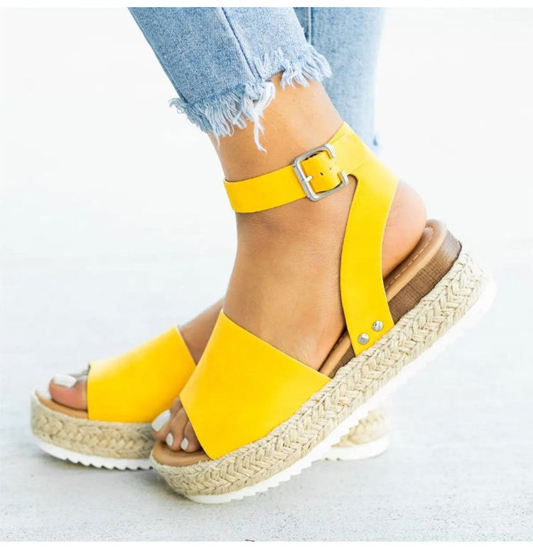 Plus Size Women's Thick Sole Leopard Print Round Toe Belt Buckle Fashion Casual Sandals