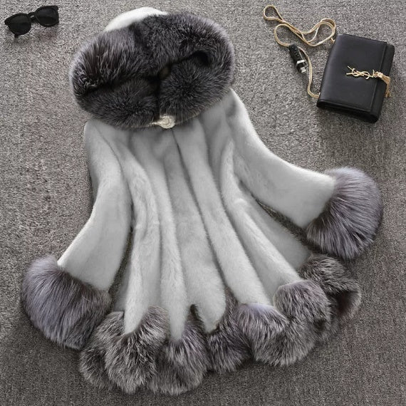Faux Fur Women's White Rabbit Fur Mink Fur Winter Hooded Coat