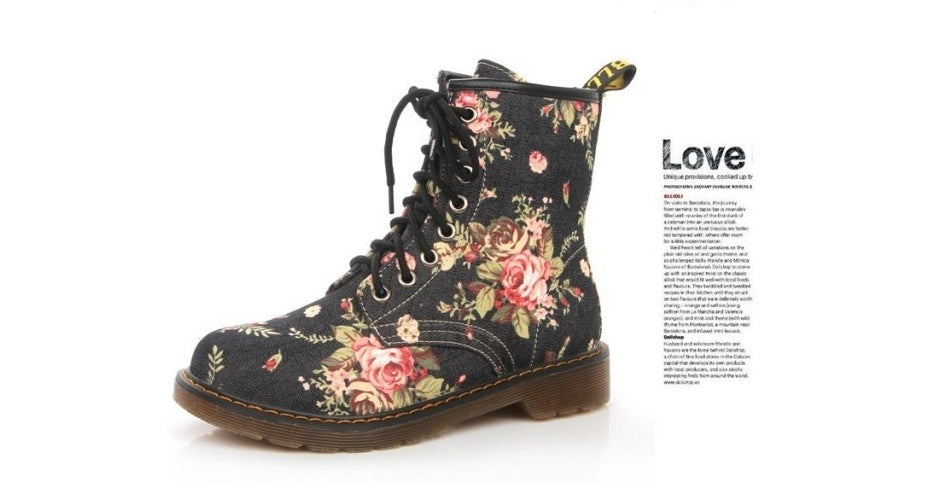 New western cowboy style Europe and America handsome retro small floral flat with boots high help Martin boots