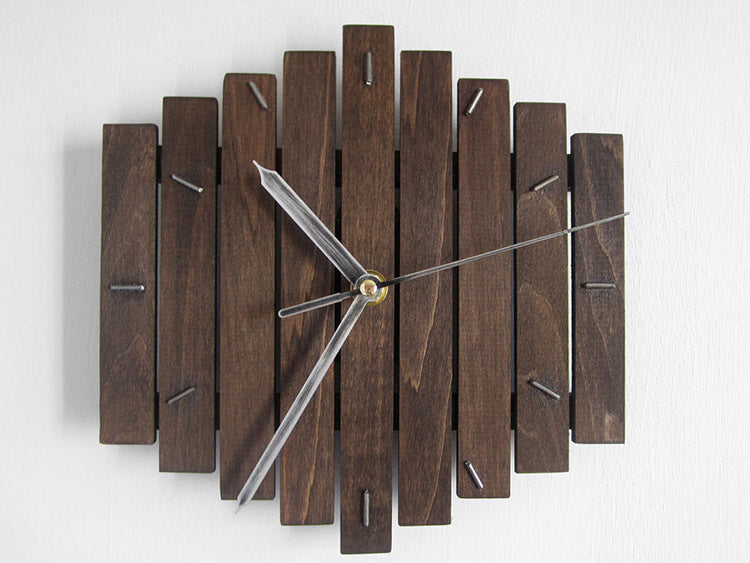 Rural Pastoral European-style Wooden Wall Clock Creative Retro Living Room Clock