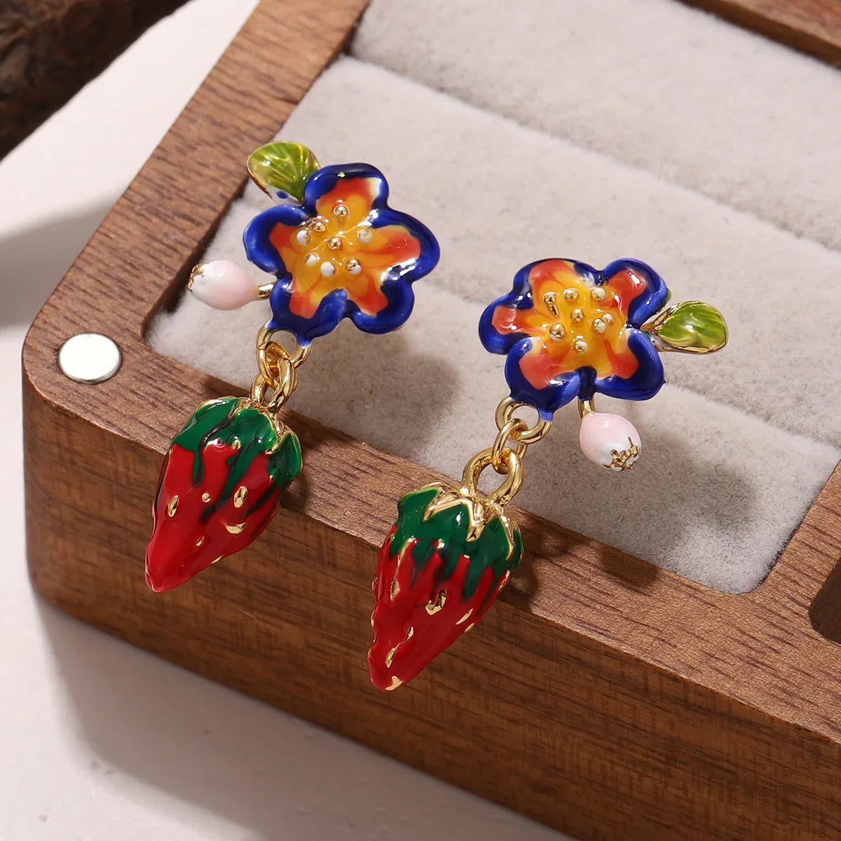 Cute Enamel Flower & Strawberry Drop Earrings - Sweet Fruit Dangle Jewelry for Women Girls Brithday Daily Ear Charm Jewelry Gift