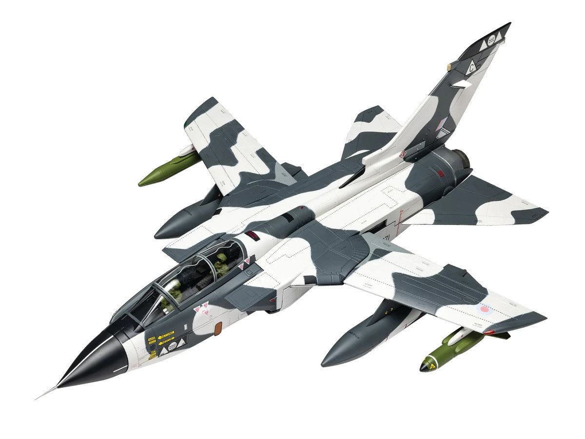 Panavia Tornado GR1A Aircraft "ZA371/C No.II(AC) Sqn. Arctic Training Exercises Norway" (1995) British Royal Air Force "The Aviation Archive" 1/48 Diecast Model Car by Corgi