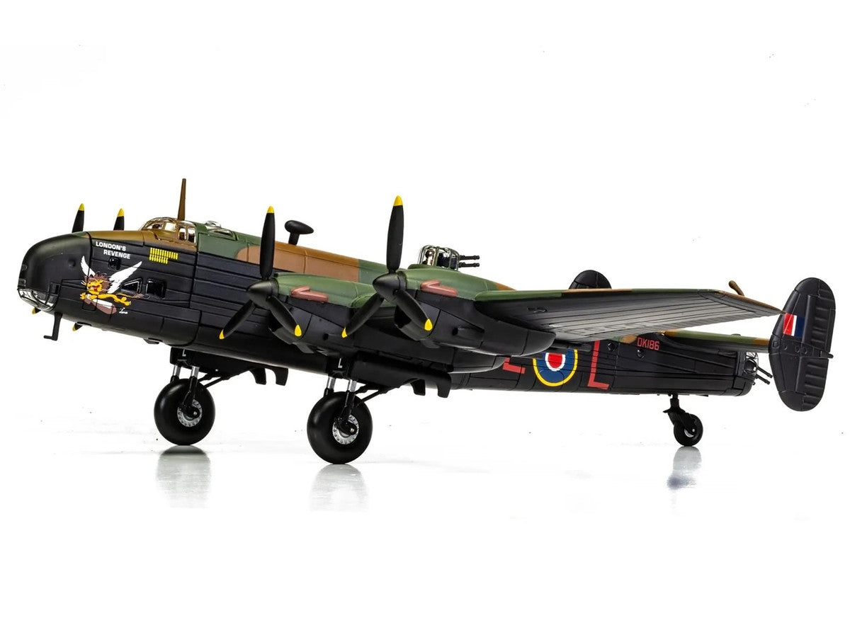 Handley Page Halifax MkV Bomber Aircraft "DK186 London’s Revenge - L for Lana No. 427 Squadron RAF Leeming" (1943) Royal Canadian Air Force "The Aviation Archive" Series 1/72 Diecast Model by Corgi