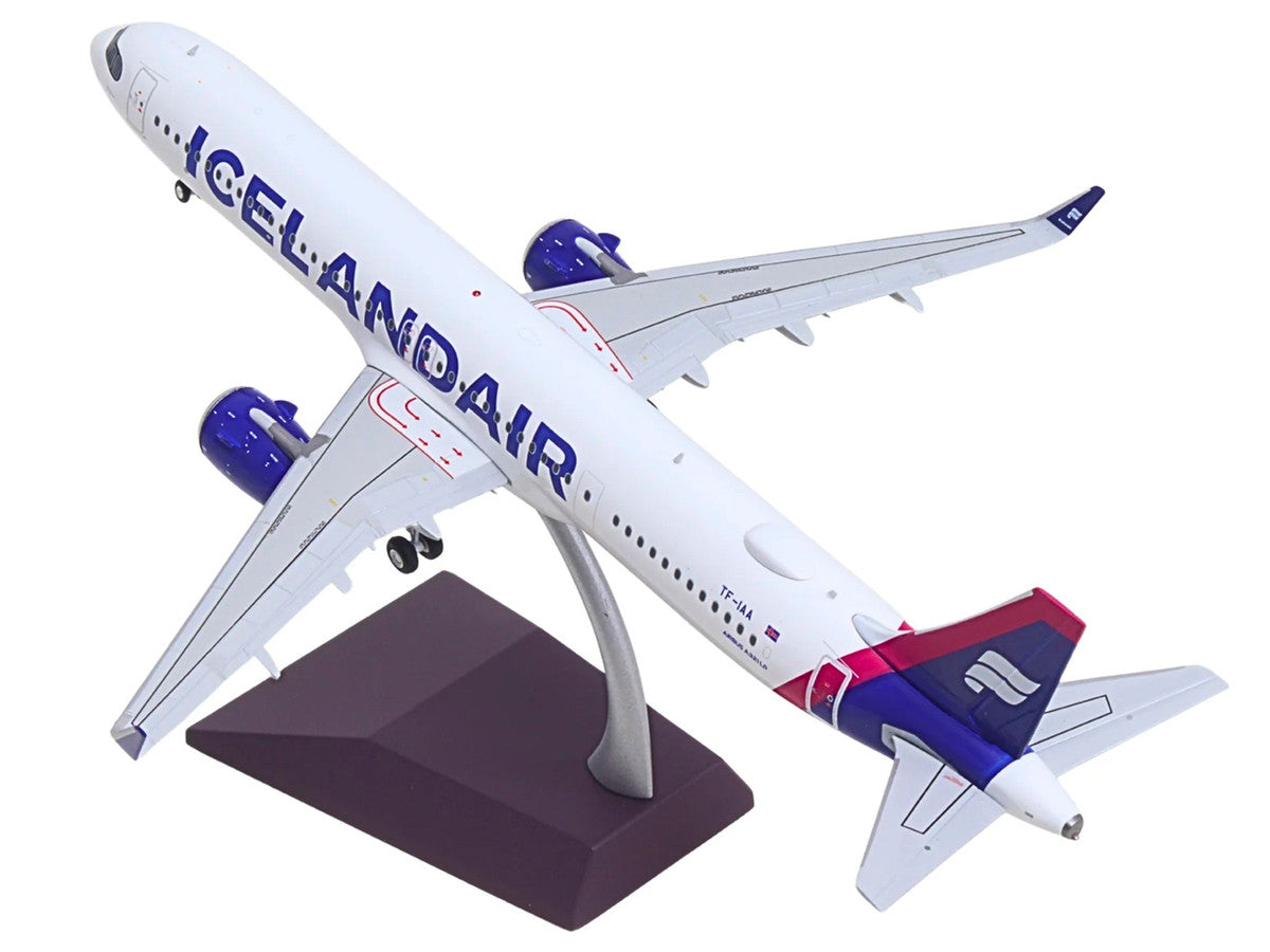 Airbus A321neo Commercial Aircraft "Icelandair" (TF-IAA) White with Blue and Pink Tail "Gemini 200" Series 1/200 Diecast Model by GeminiJets