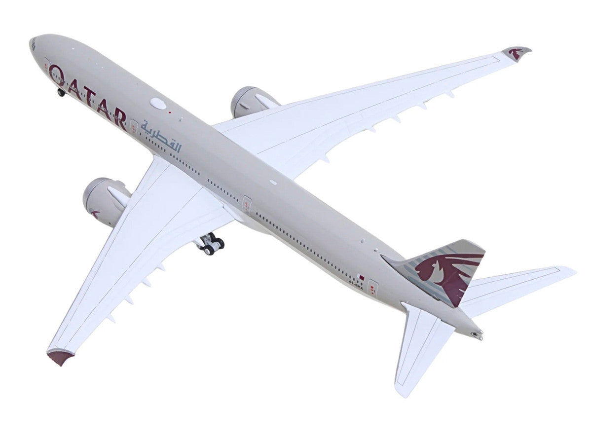 Boeing 777-9 Commercial Aircraft "Qatar Airways" (A7-BKA) Gray with Dark Red Tail Graphics 1/400 Diecast Model GeminiJets