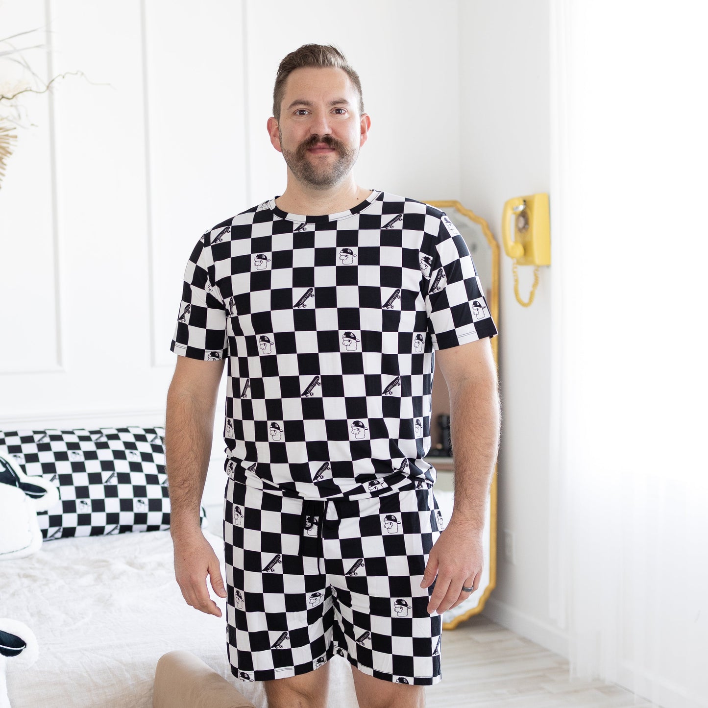 Checkered Llamas Men's 2pc Pajamas