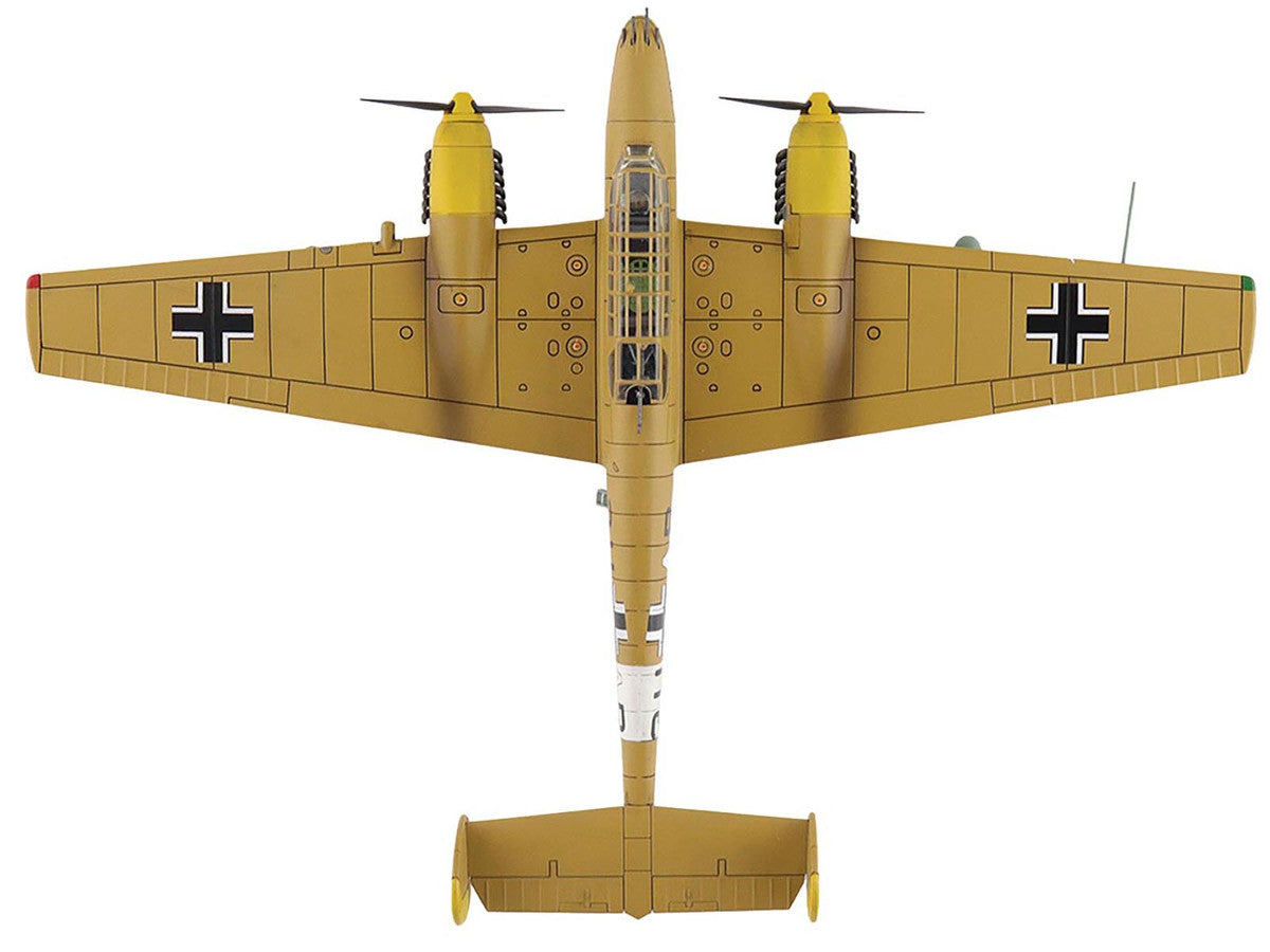 Messerschmitt BF 110E-2 Trop Fighter Aircraft "3U+AR 7./ZG26 Italy" (1941) German Luftwaffe "Air Power Series" 1/72 Diecast Model by Hobby Master