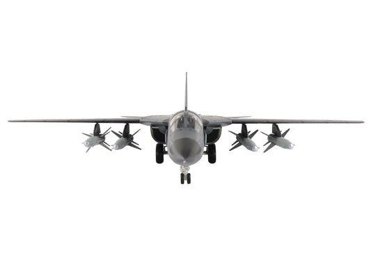 General Dynamics F-111C Pig Aircraft "90th Anniversary of No. 6 Squadron" (2007) Royal Australian Air Force  "Air Power Series" 1/72 Diecast Model by Hobby Master