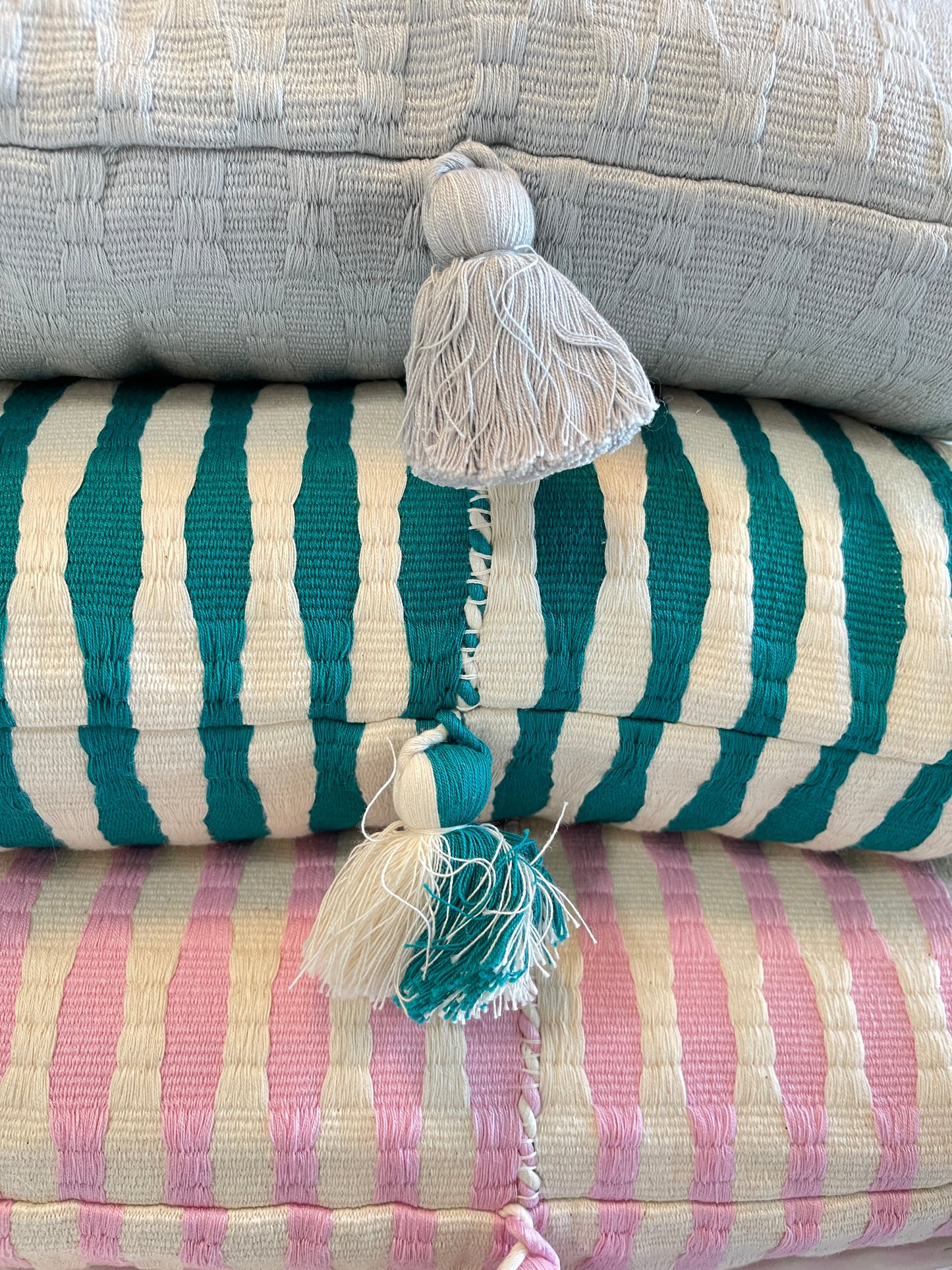 Antigua Pillow - Grey Solid