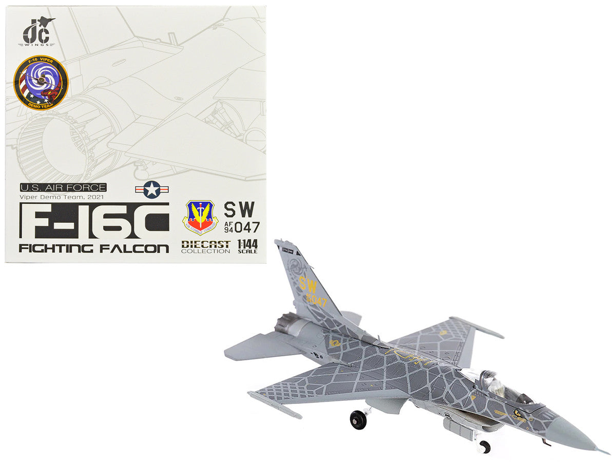 Lockheed Martin F-16C Fighting Falcon Fighter Aircraft "Viper Demo Team" (2021) United States Air Force 1/144 Diecast Model by JC Wings