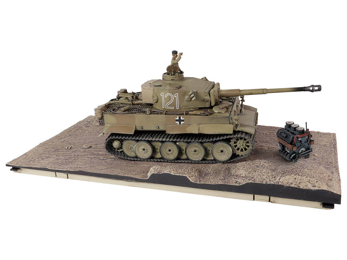 German Sd.Kfz.181 PzKpfw VI Tiger Ausf. E Heavy Tank #121 "Tiger Initial Production Model" "Schwere Panzerabteilung 501 North African Front Tunisia" (1943) "Engine Plus" 1/32 Diecast Model by Metal Proud