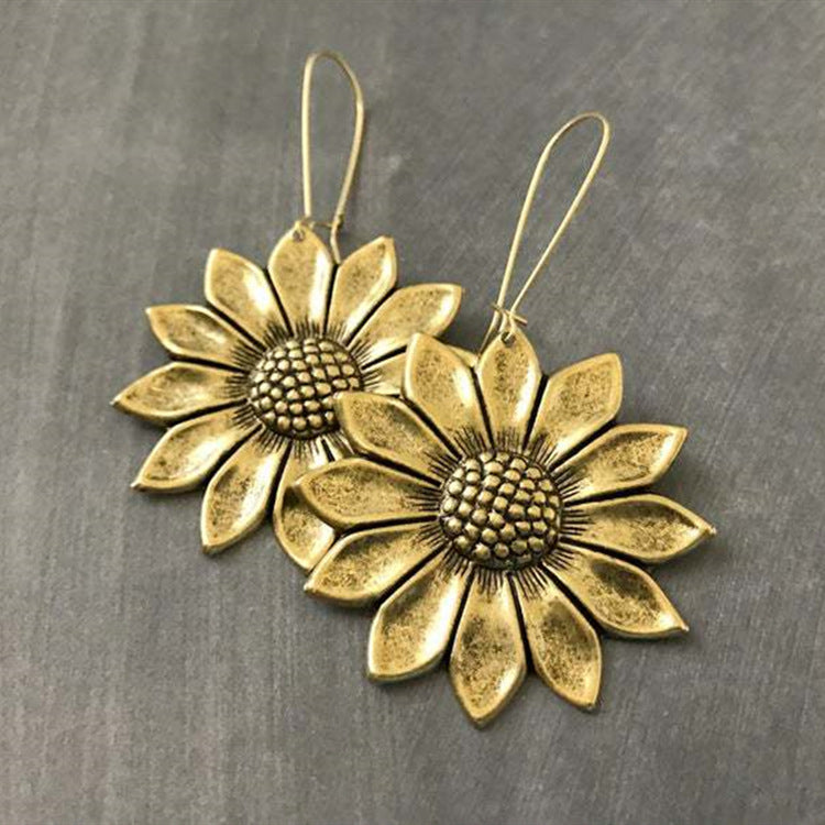Retro Three-dimensional Sunflower Eardrops Beautiful Sunflower Earrings
