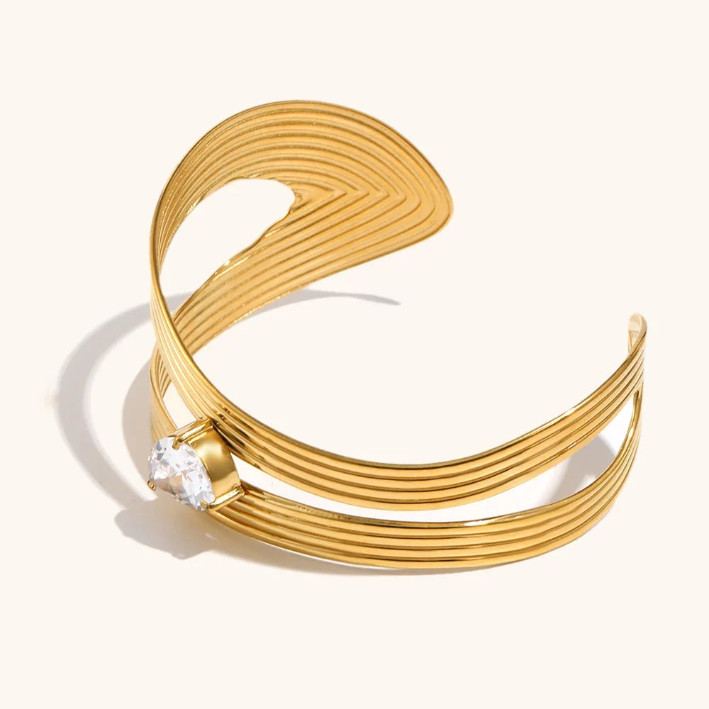 La. Muses Sparkling Zircon Stripe Asymmetric Stainless Steel Women's Bracelet PVD Gold Plated Fashion Jewelry Accessories