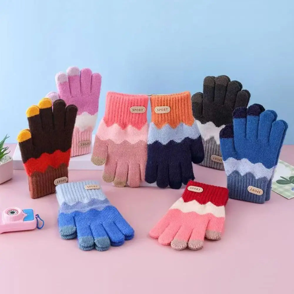Cute Warm Kids Winter Gloves Coldproof Windproof Baby Gloves Soft Thicken Children Mittens for 6-14 Years Old Baby Boys Girls