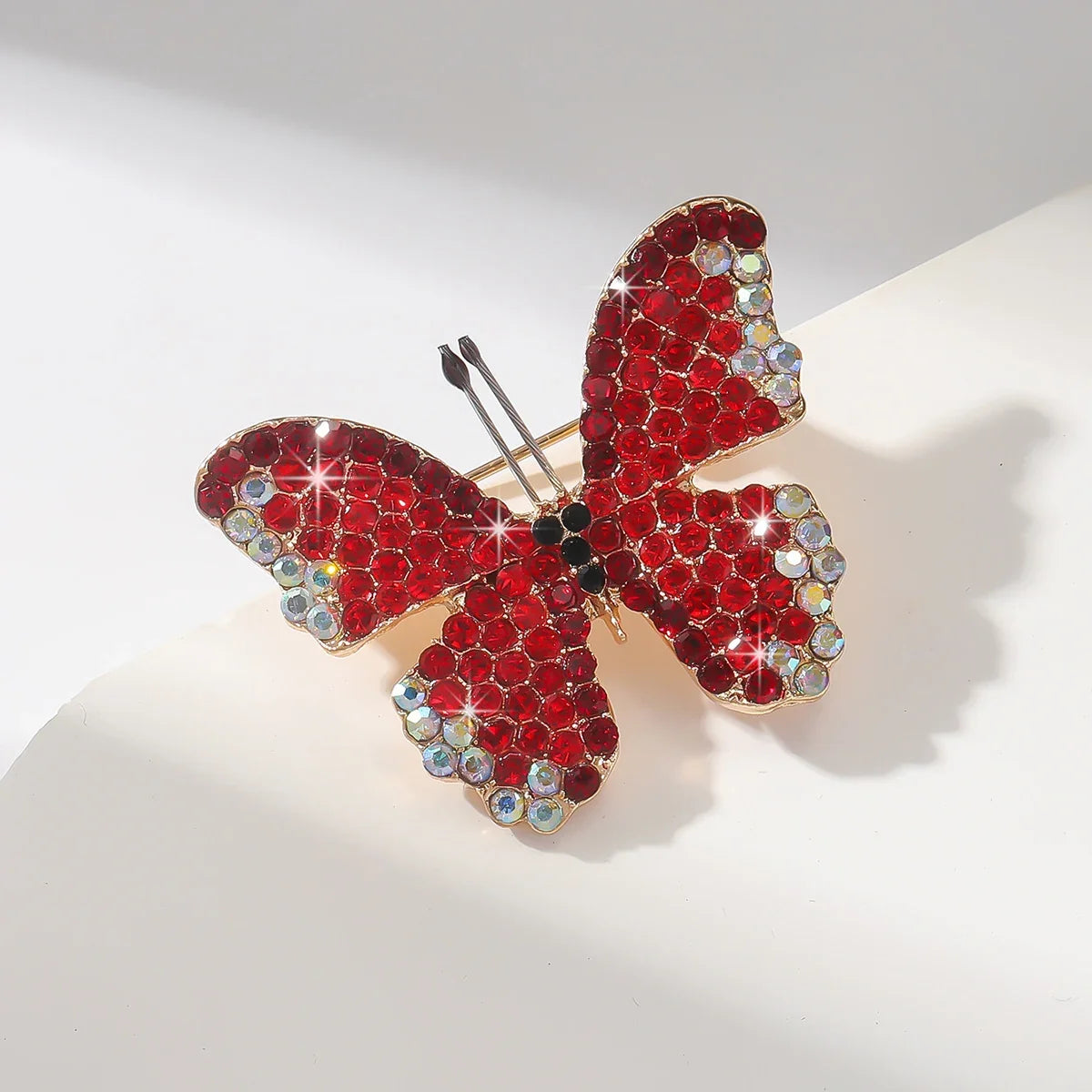 Cute Butterfly Brooch for Women, Sparkling and Vibrant with Forest Style Design, Daily Wear Brooch Accessories