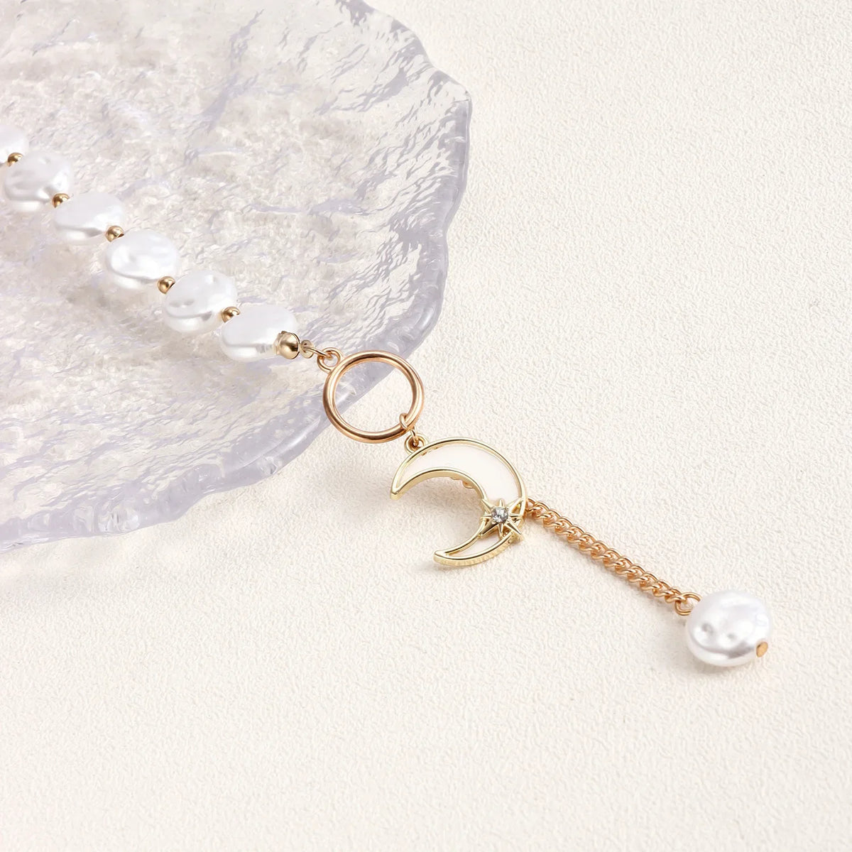 Kpop Imitation Pearl Beaded Pendant Necklace Moon Metal Link Splicing Choker for Women Ladies Jewelry Wedding