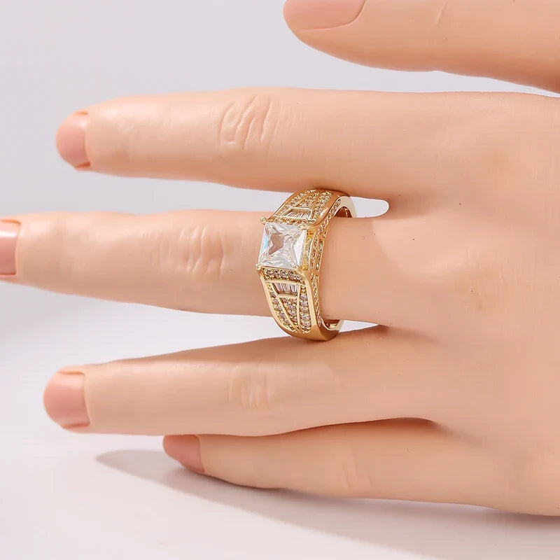 Aesthetic Inlaid White CZ Women's Ring Dazzling Gold Color Geometry Daily Wear Party Jewelry Anniversary Gift