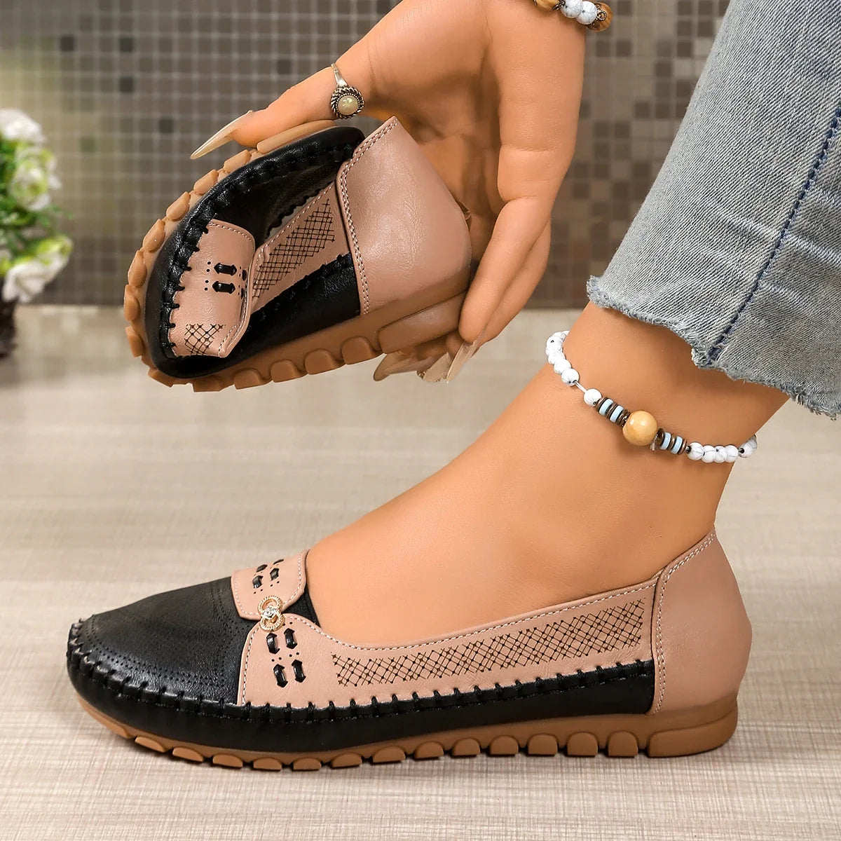 goreyodoly Women Slip On Loafers Wide Fit Comfortable Flats Lightweight Breathable Colorblock Shoes Chain Detail Durable Rubber