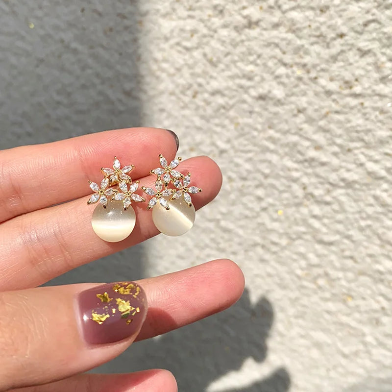 Flower Rhinestones Opal Stud Earrings for Women Small Exquisite Sweet Advanced Earring Charms Jewelry Gifts Wholesale C