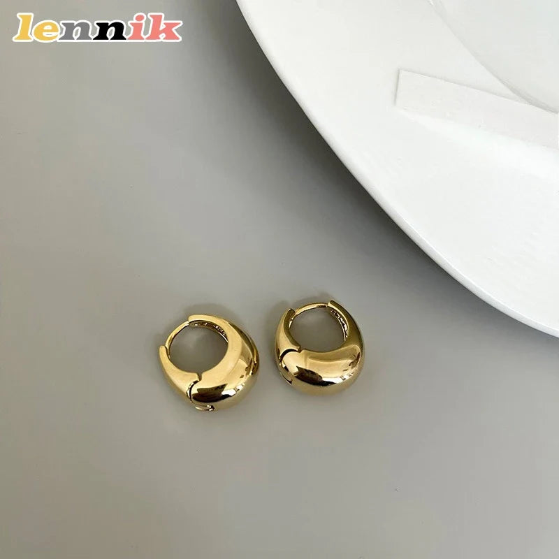 LENNIKOval Elegant Earrings, Women’s 3D Metal Design, Fit for Work/Casual Outfits, Flattering on All Faces, Perfect Gift Choice