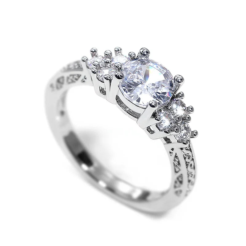 Huitan Trendy Women Wedding Rings with Brilliant Cubic Zirconia Crystal Temperament Female Accessories for Party Fashion Jewelry